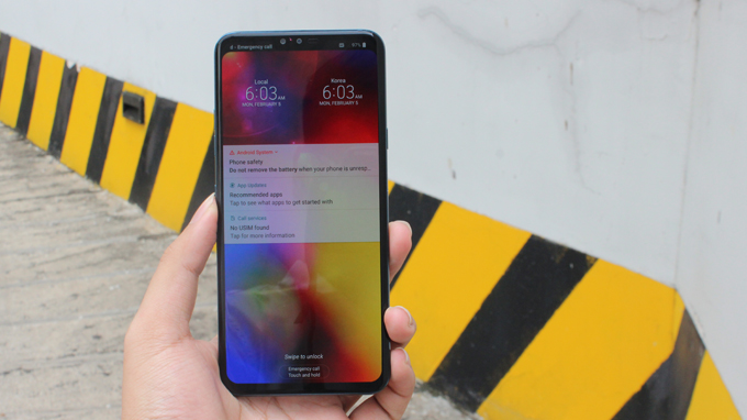 Màn hình LG V40 ThinQ Mỹ sở hữu kích thước 6,4 inch