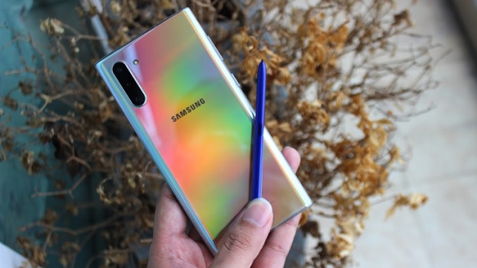 Bút S Pen là điểm nhấn của dòng Galaxy Note